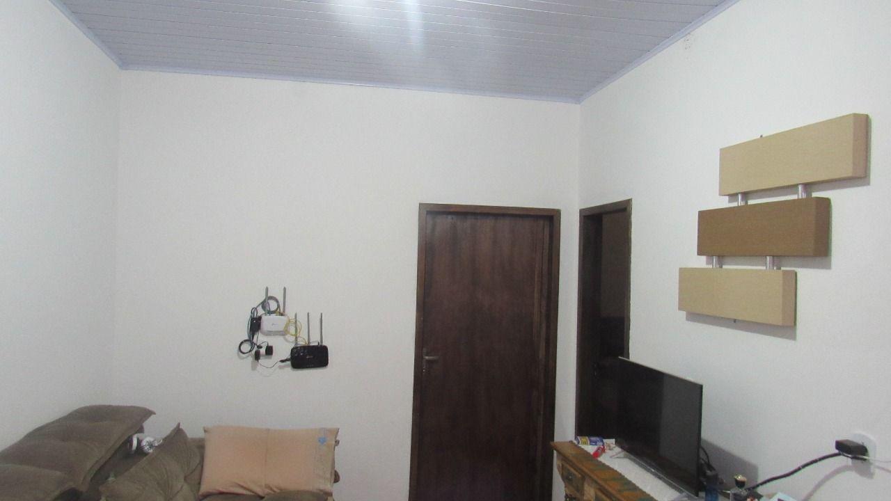 Casa à venda com 3 quartos, 300m² - Foto 17