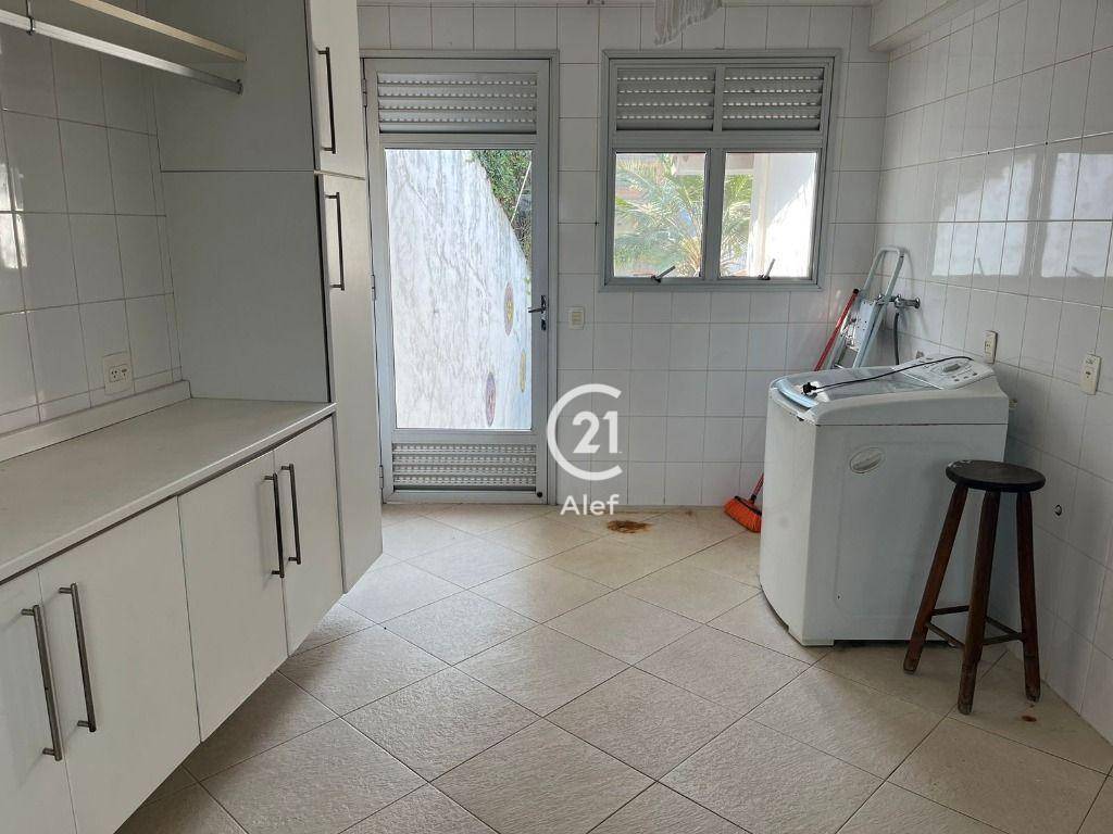 Casa à venda e aluguel com 3 quartos, 359m² - Foto 11