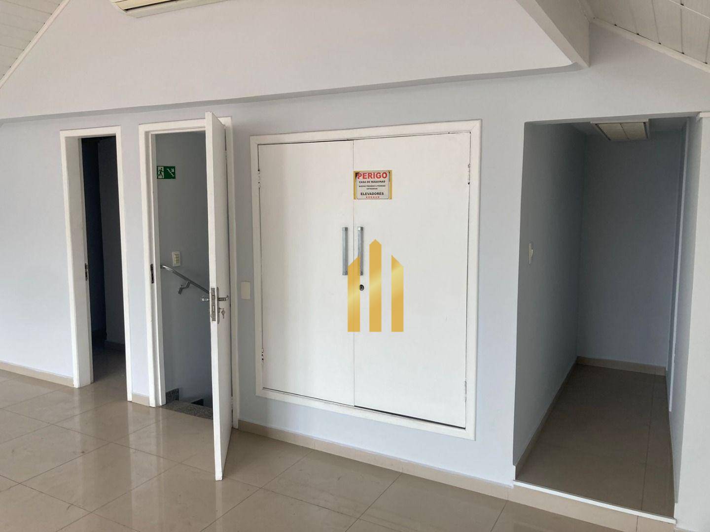 Sobrado para alugar com 4 quartos, 500m² - Foto 6