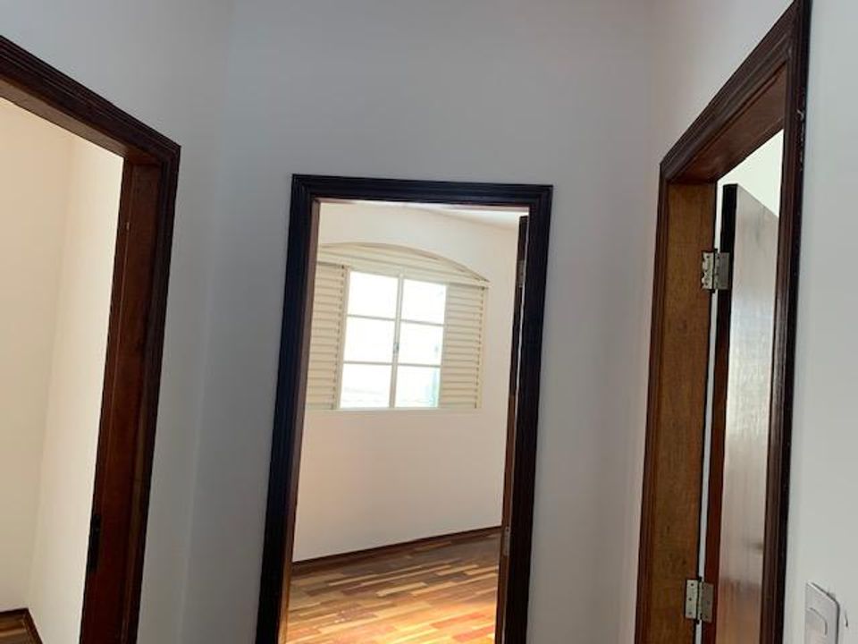 Casa à venda com 3 quartos, 210m² - Foto 18