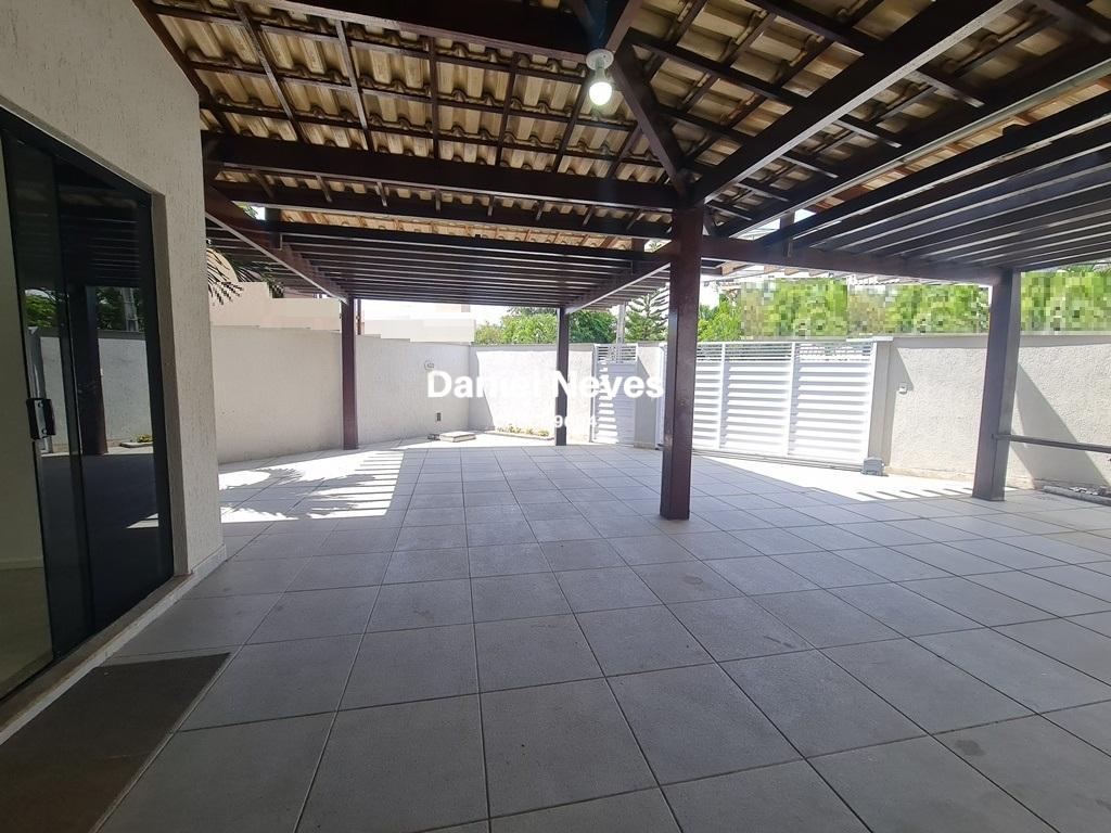 Casa de Condomínio à venda com 4 quartos, 270m² - Foto 8