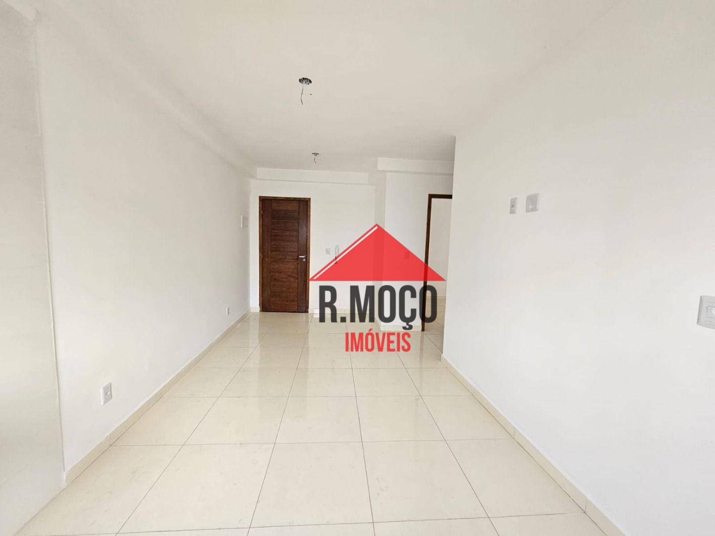 Apartamento à venda com 2 quartos, 44m² - Foto 2