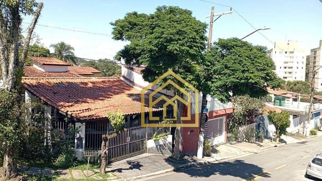 Sobrado à venda e aluguel com 3 quartos, 373m² - Foto 17