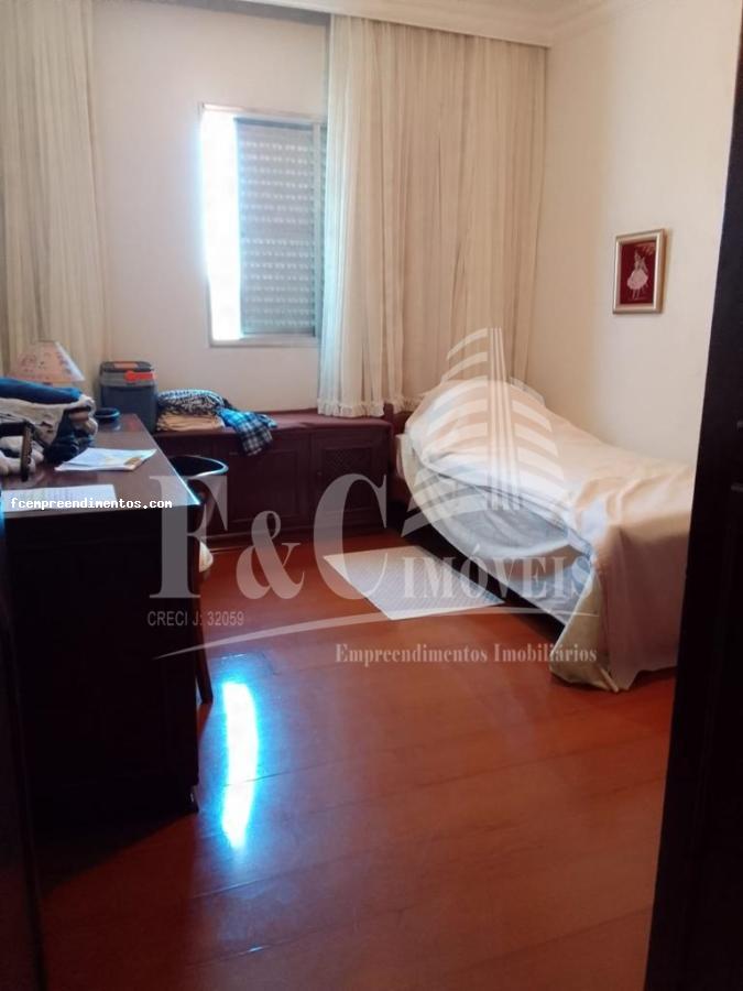 Apartamento à venda com 4 quartos, 220m² - Foto 21