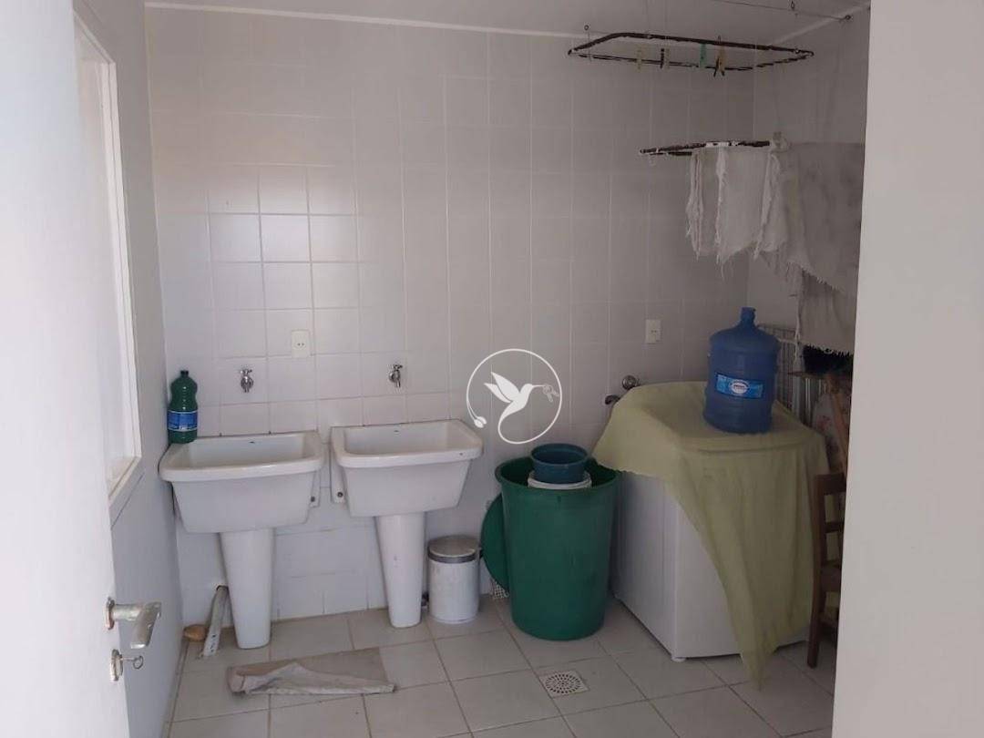 Casa de Condomínio à venda com 7 quartos, 300m² - Foto 62