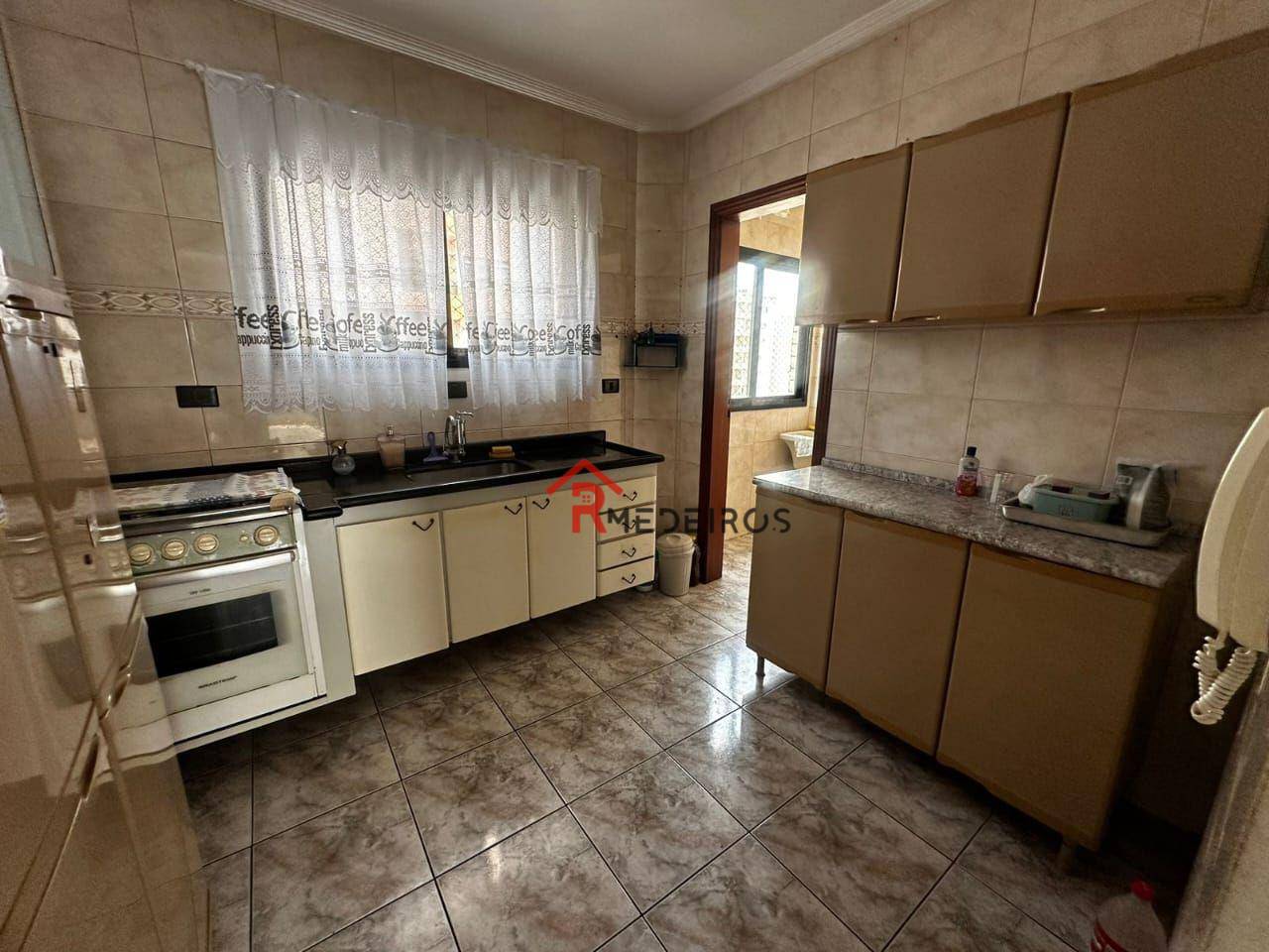 Apartamento à venda com 2 quartos, 62m² - Foto 15