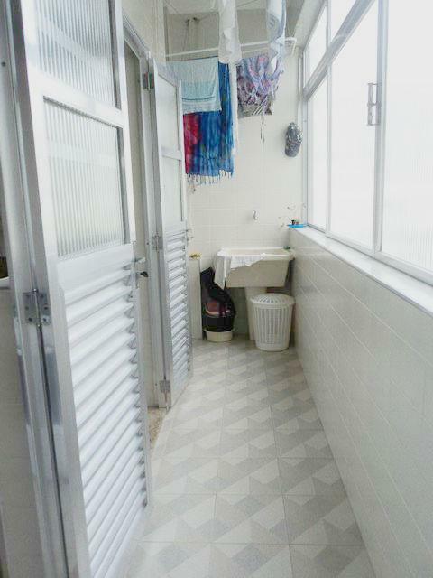 Apartamento para alugar com 3 quartos, 185m² - Foto 17