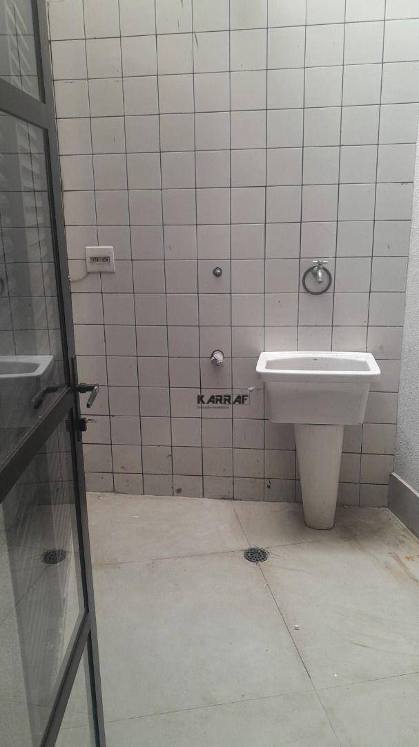 Apartamento para alugar com 1 quarto, 55m² - Foto 10