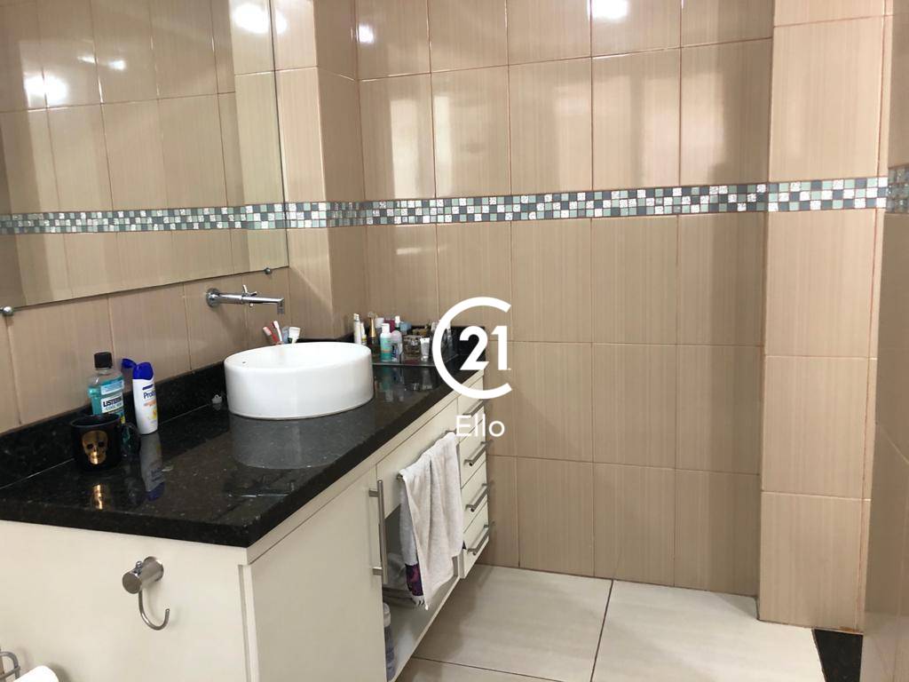 Apartamento à venda com 3 quartos, 210m² - Foto 13