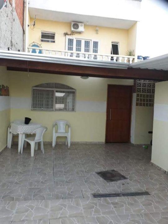 Casa à venda com 2 quartos, 175m² - Foto 2