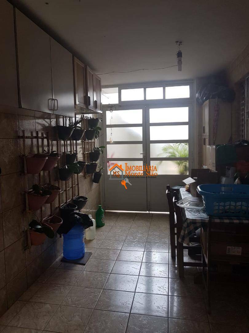 Sobrado à venda com 4 quartos, 250m² - Foto 27