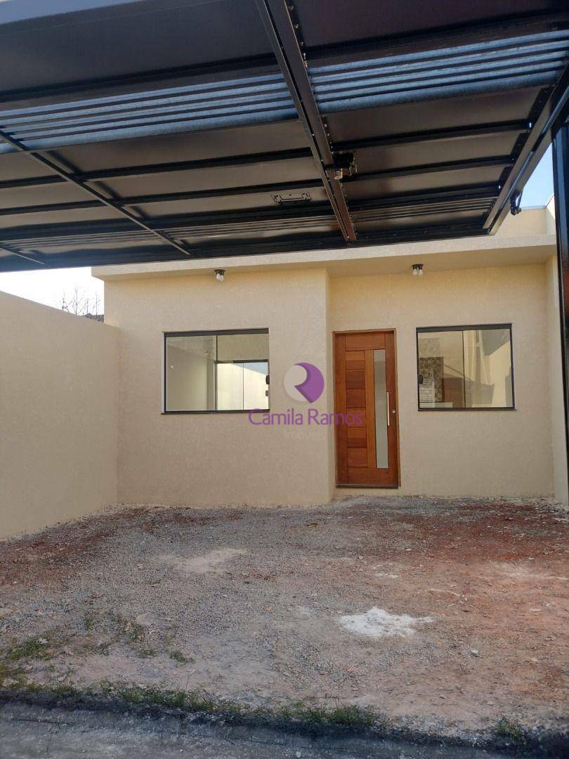 Casa à venda com 2 quartos, 74m² - Foto 2