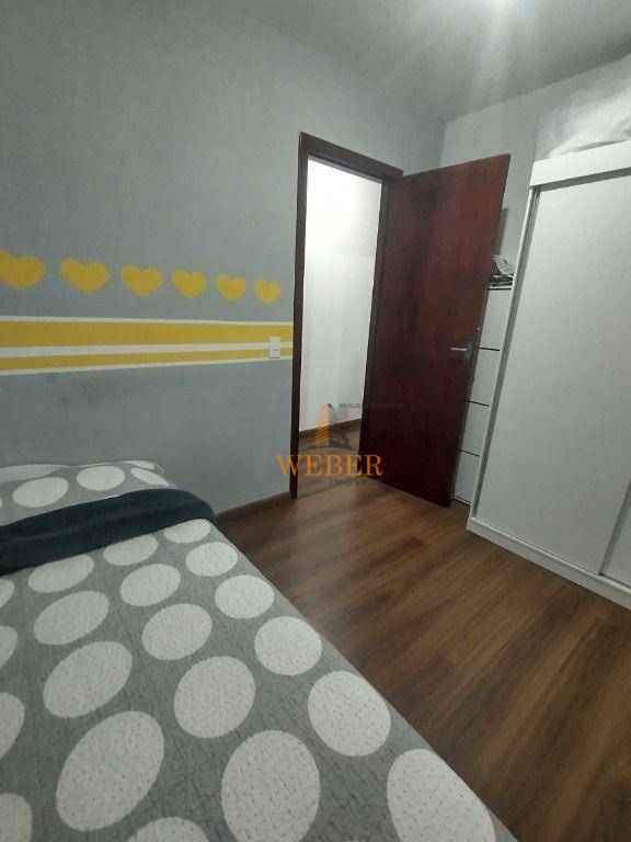 Casa à venda com 2 quartos, 62m² - Foto 11