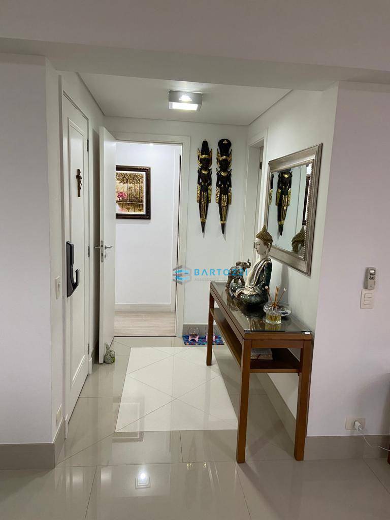 Apartamento à venda com 3 quartos, 190m² - Foto 5