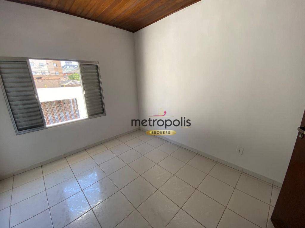 Casa para alugar com 3 quartos, 200m² - Foto 11