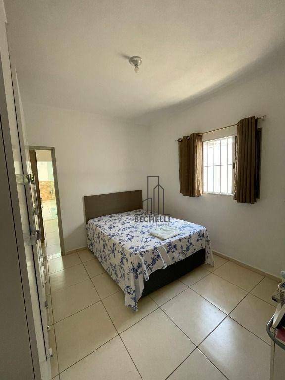 Casa à venda com 3 quartos, 65m² - Foto 4