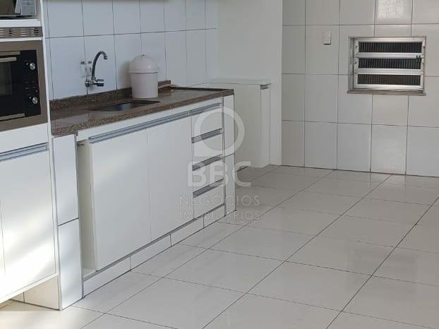 Apartamento para alugar com 2 quartos, 80m² - Foto 9