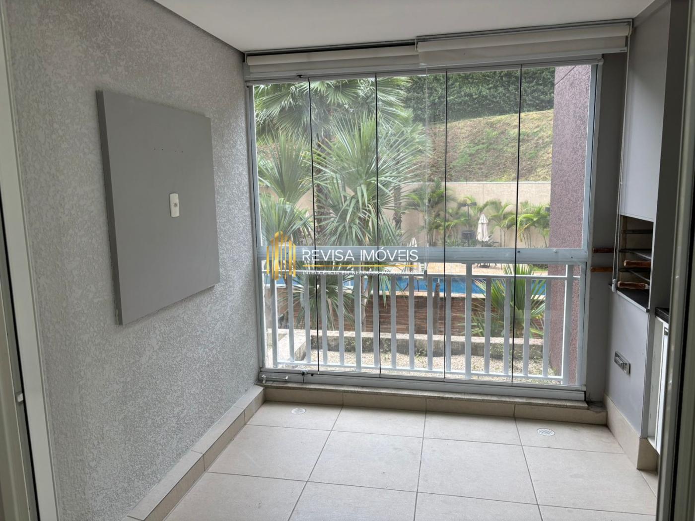 Apartamento à venda com 2 quartos, 72m² - Foto 3