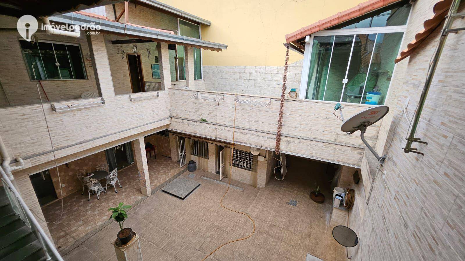 Casa à venda com 6 quartos, 400m² - Foto 39