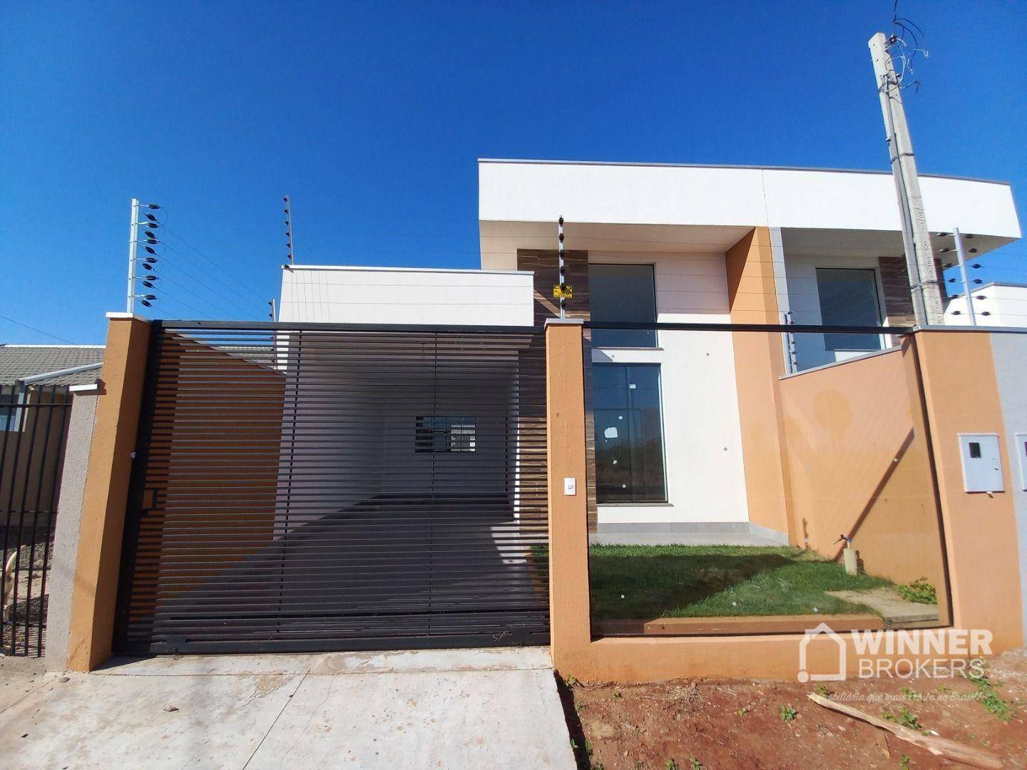 Casa à venda com 3 quartos, 120m² - Foto 1