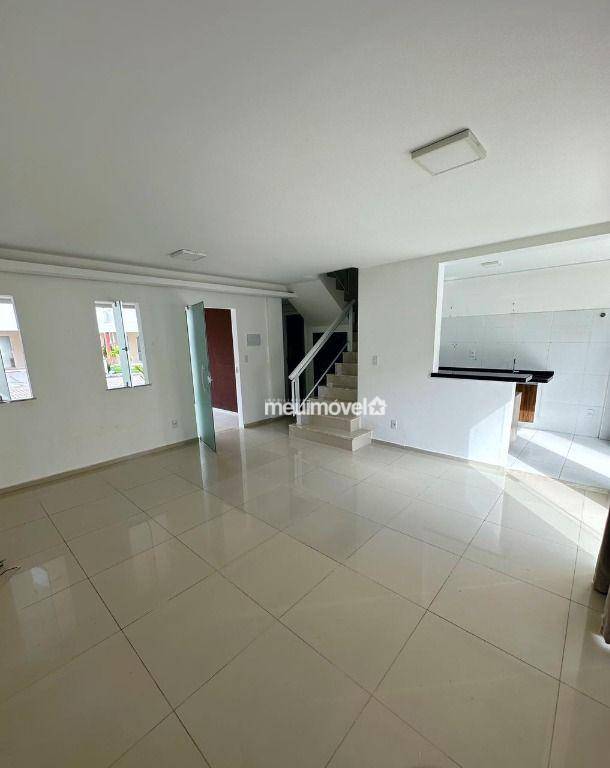 Casa de Condomínio à venda com 3 quartos, 124m² - Foto 2