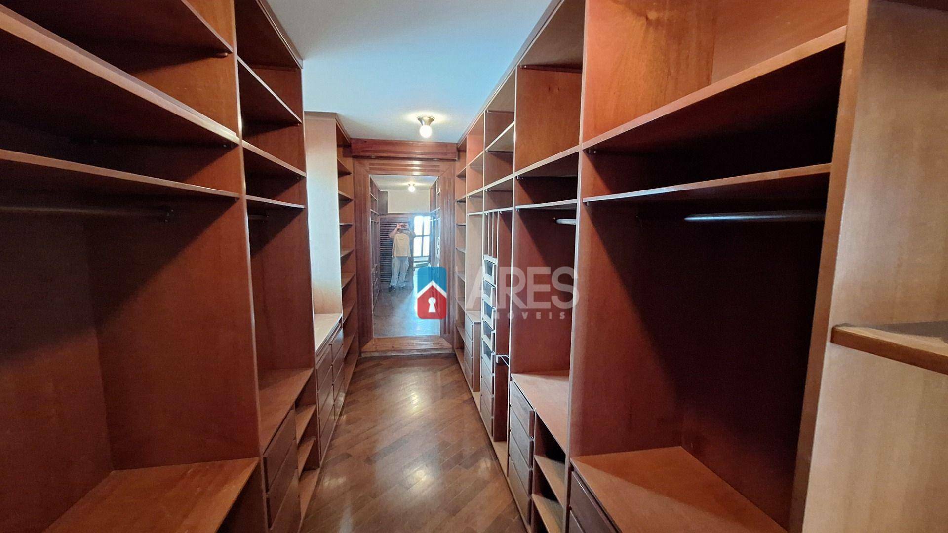 Casa para alugar com 4 quartos, 472m² - Foto 30