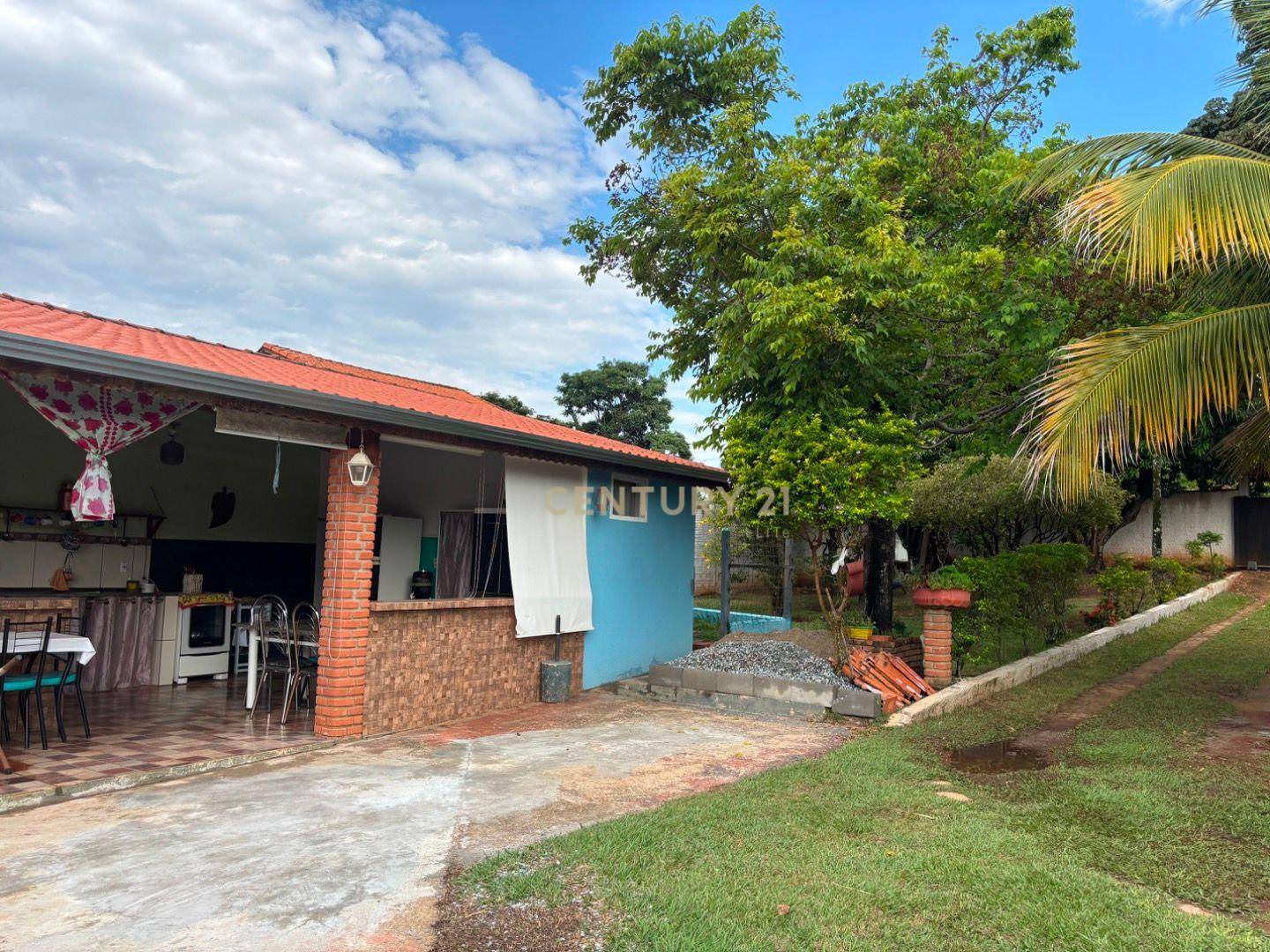 Chácara, 4 quartos, 1050 m² - Foto 2