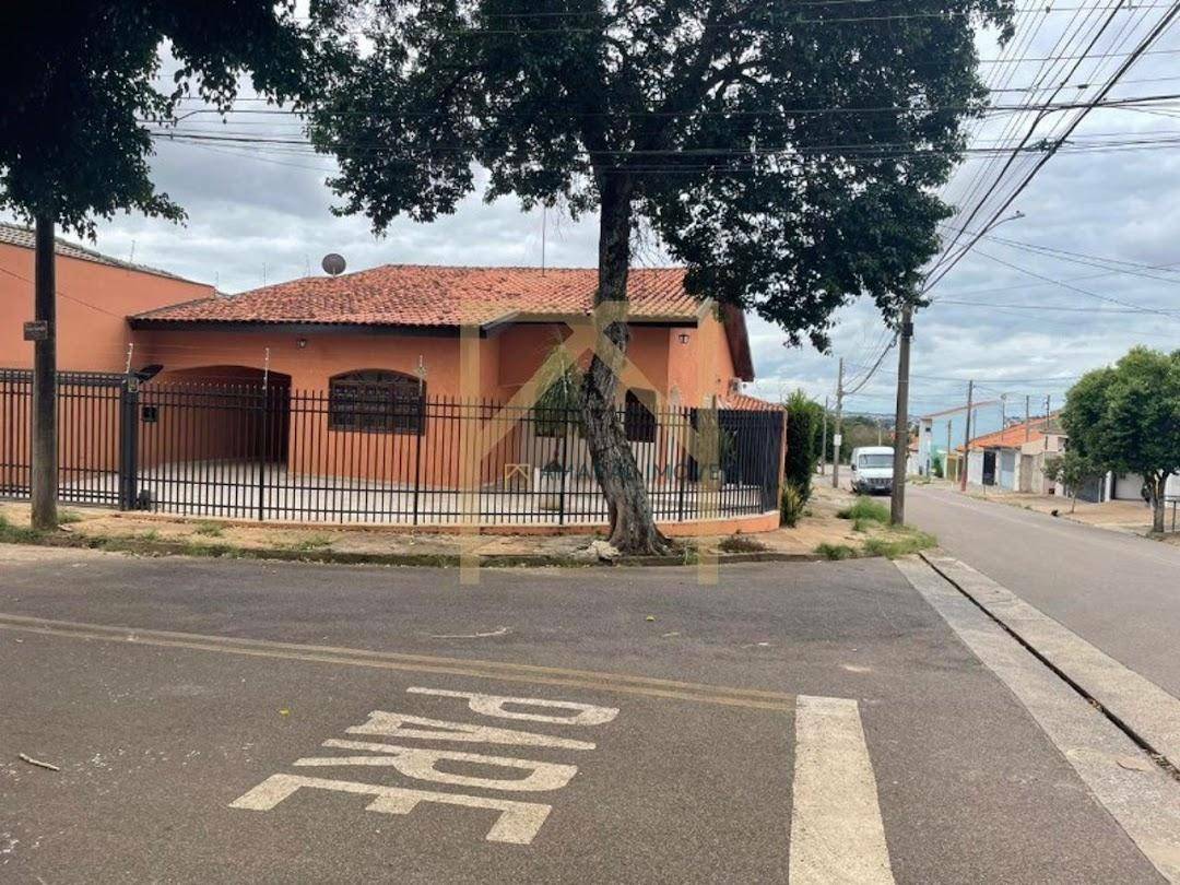 Casa à venda com 3 quartos, 200m² - Foto 3