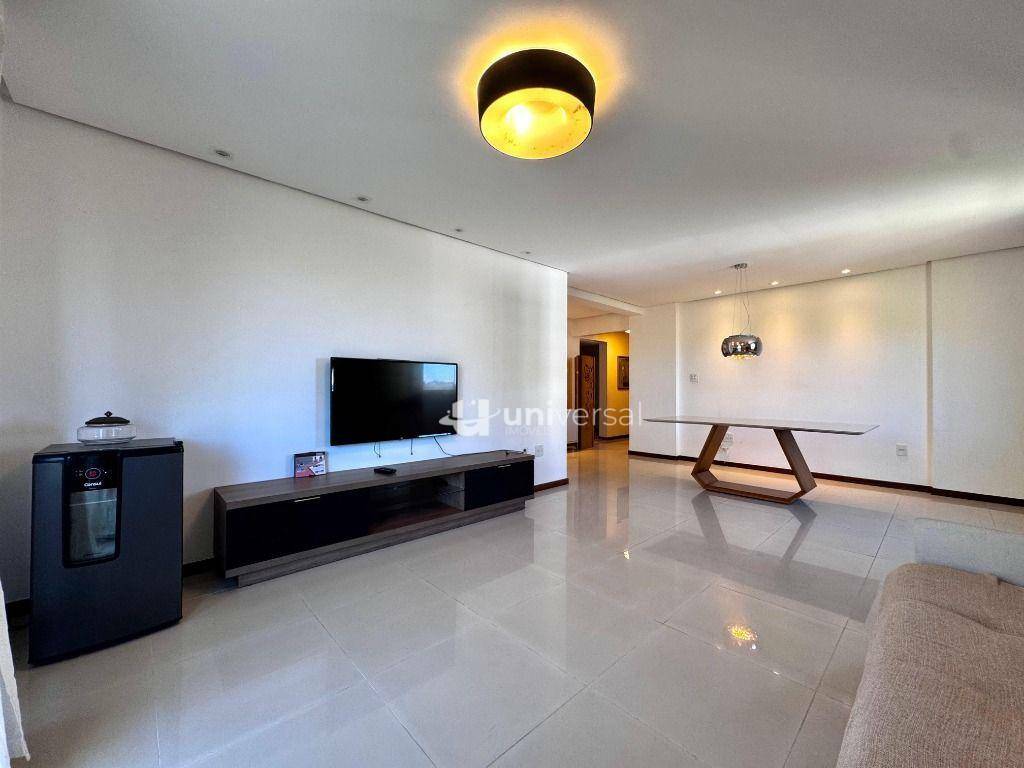 Apartamento à venda com 4 quartos, 208m² - Foto 5
