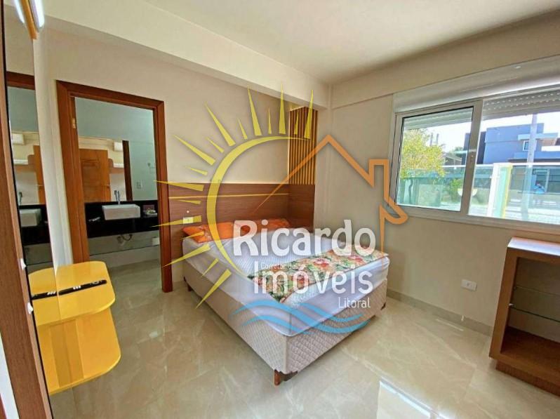 Casa à venda com 5 quartos, 225m² - Foto 18