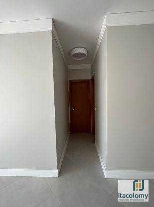 Apartamento para alugar com 4 quartos, 139m² - Foto 3