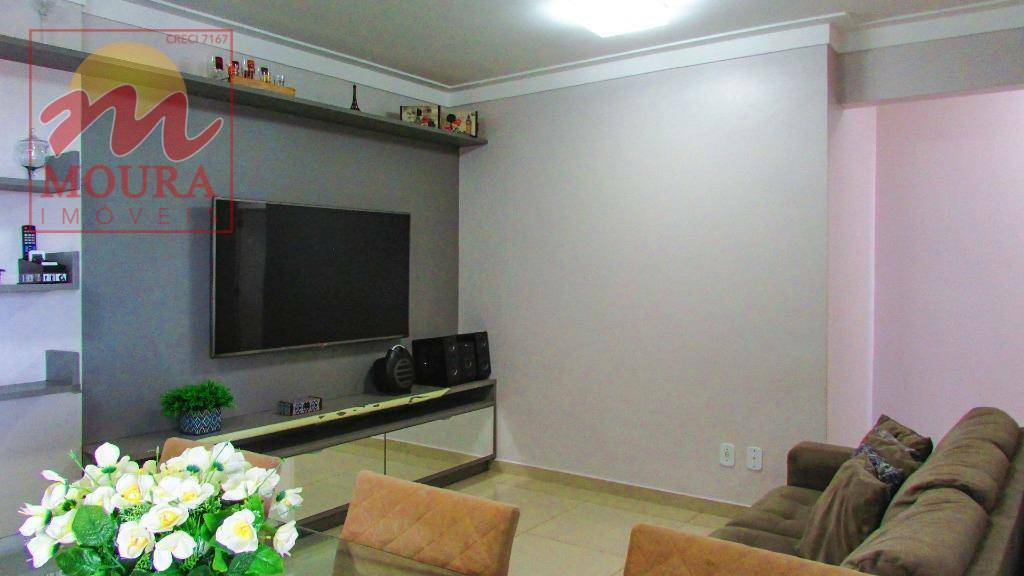 Apartamento à venda com 3 quartos, 93m² - Foto 2