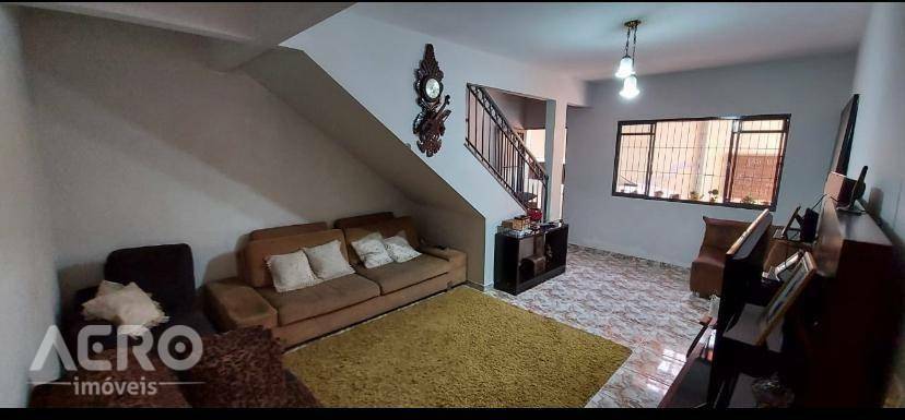 Casa à venda com 3 quartos, 250m² - Foto 6