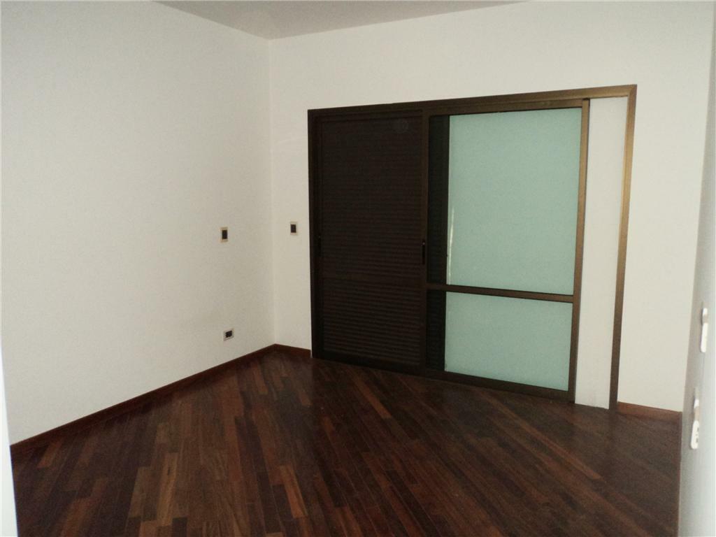 Apartamento à venda e aluguel com 3 quartos, 225m² - Foto 17