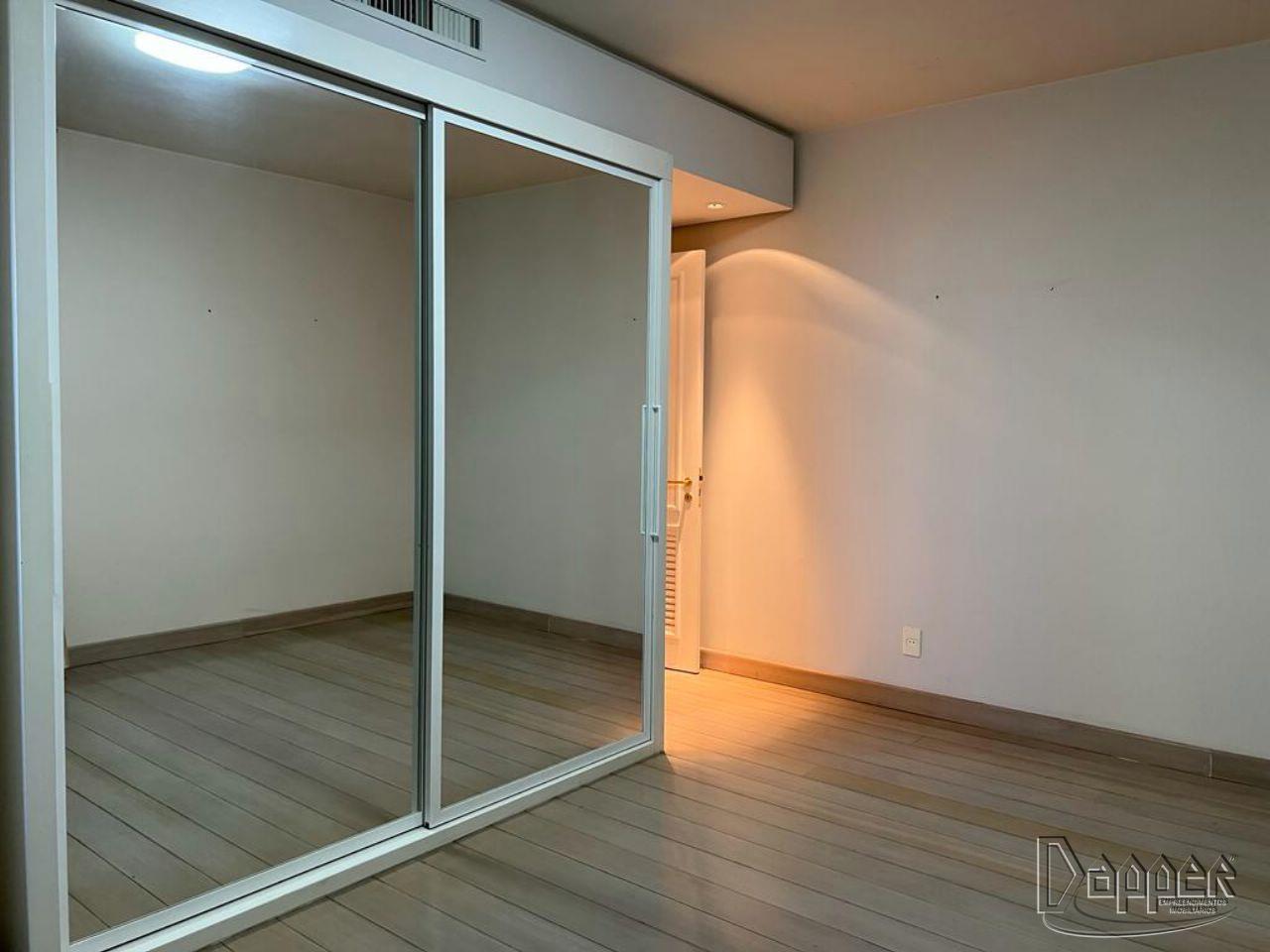 Apartamento à venda com 3 quartos, 301m² - Foto 6