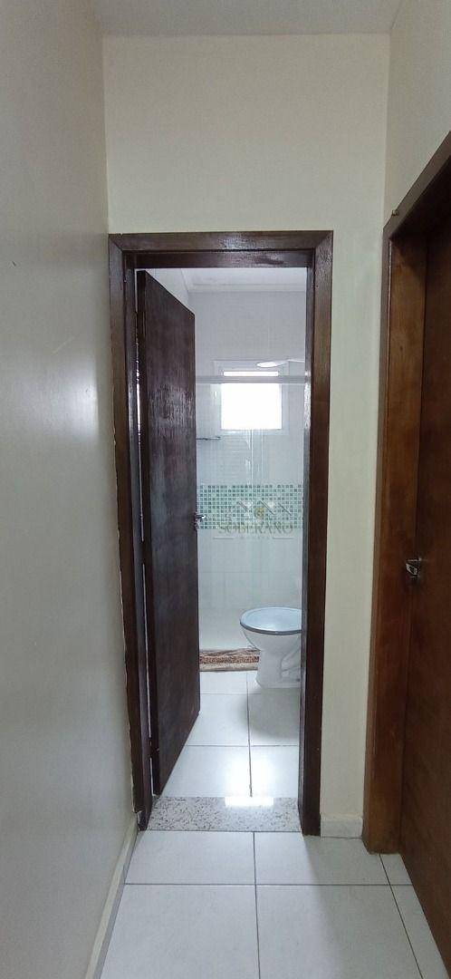 Sobrado à venda com 3 quartos, 200m² - Foto 11