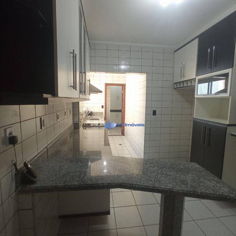 Apartamento, 3 quartos, 338 m² - Foto 2