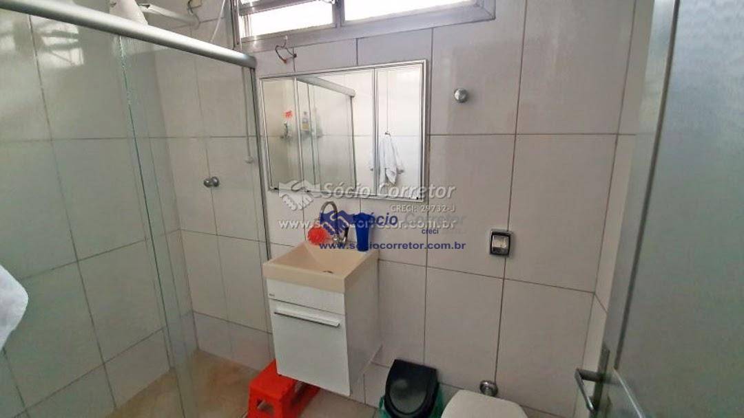 Sobrado à venda com 4 quartos, 240m² - Foto 9