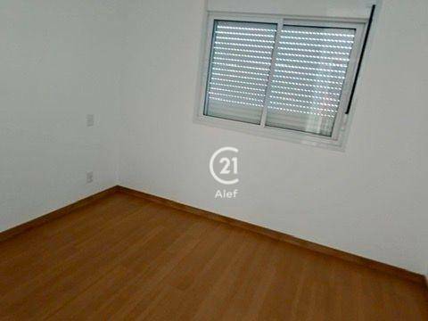 Apartamento para alugar com 2 quartos, 64m² - Foto 4