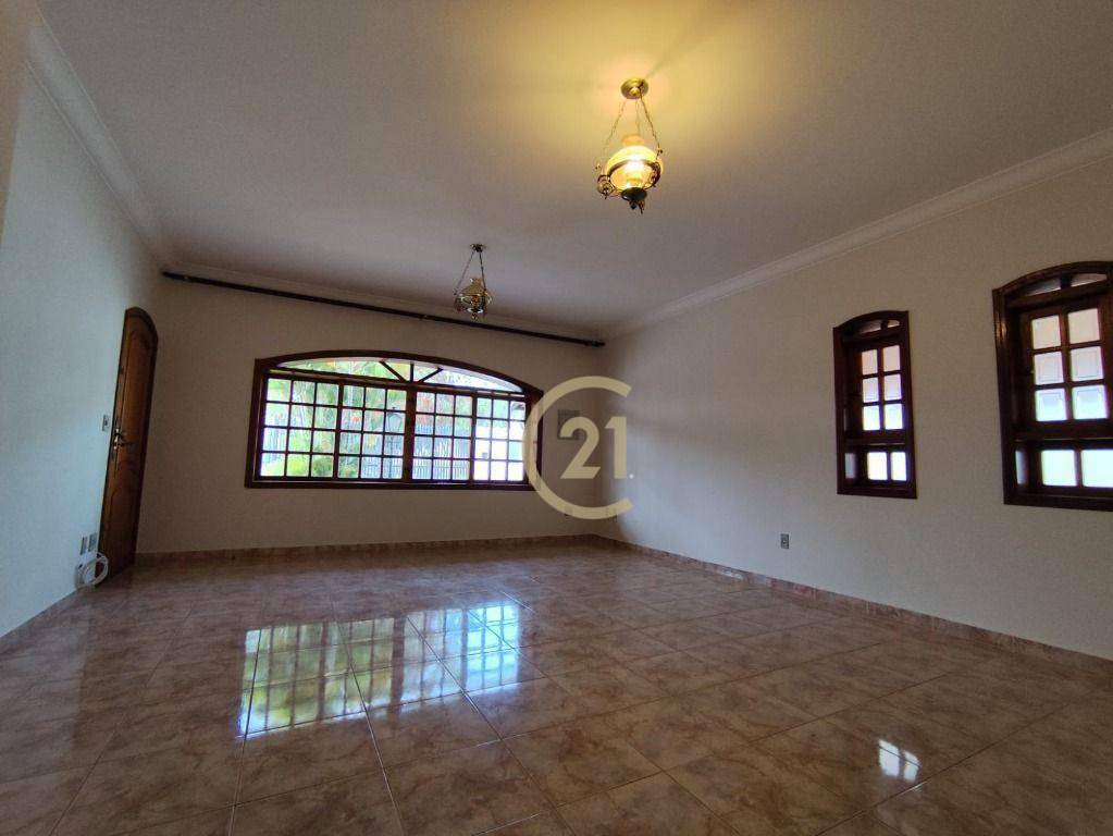 Casa à venda com 3 quartos, 188m² - Foto 5