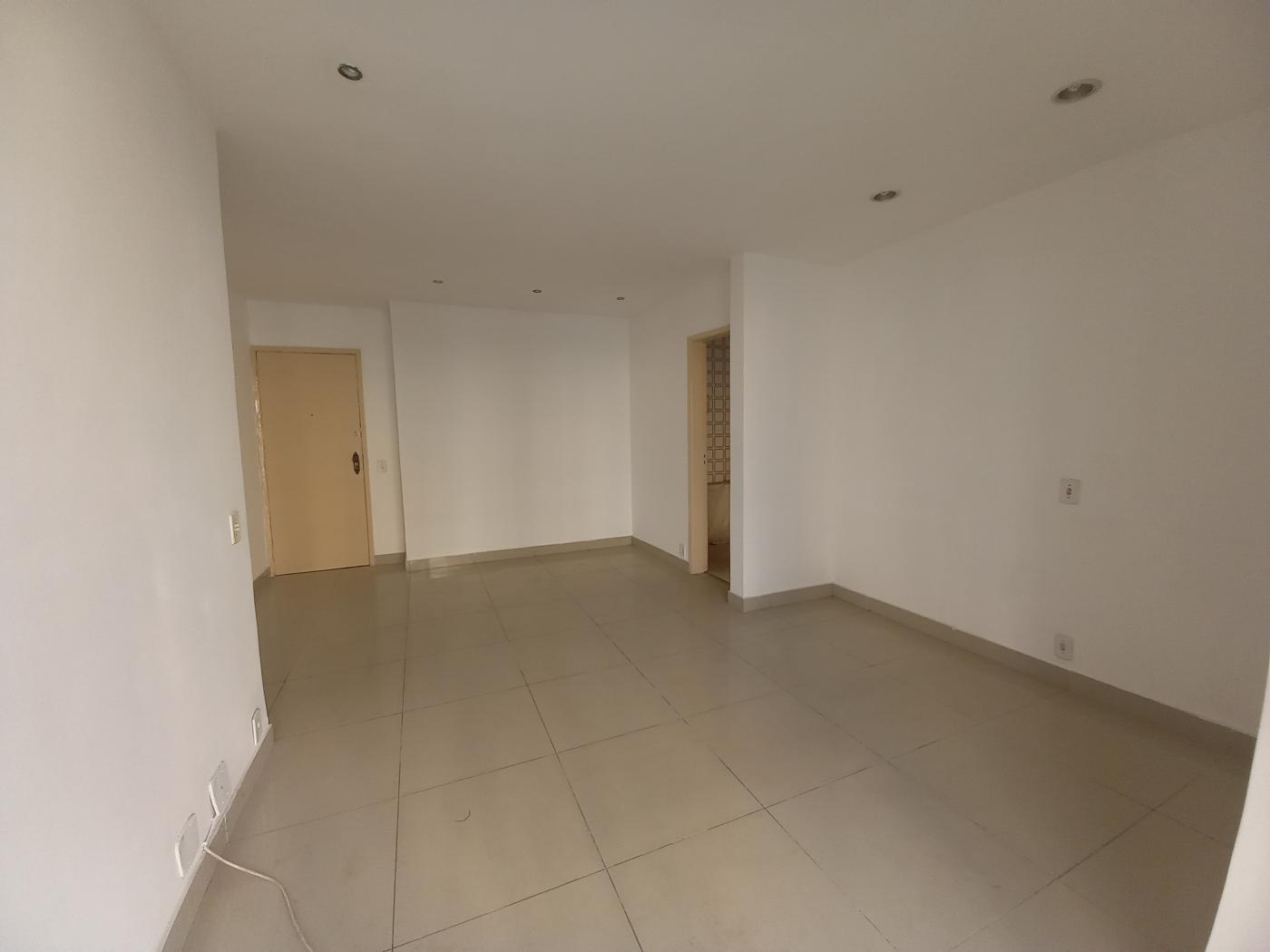 Apartamento à venda com 2 quartos, 68m² - Foto 6