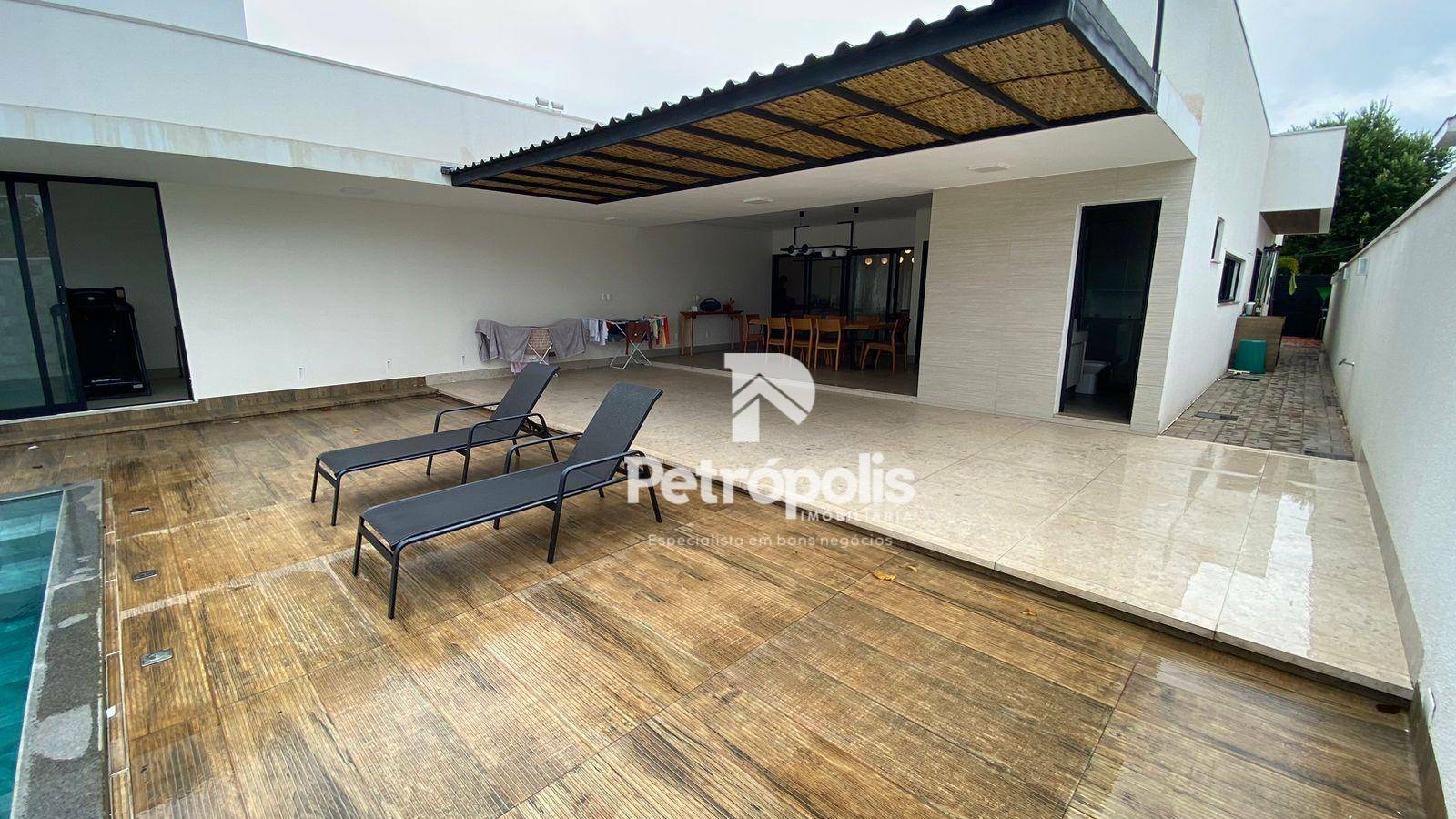 Casa de Condomínio à venda com 3 quartos, 320m² - Foto 14