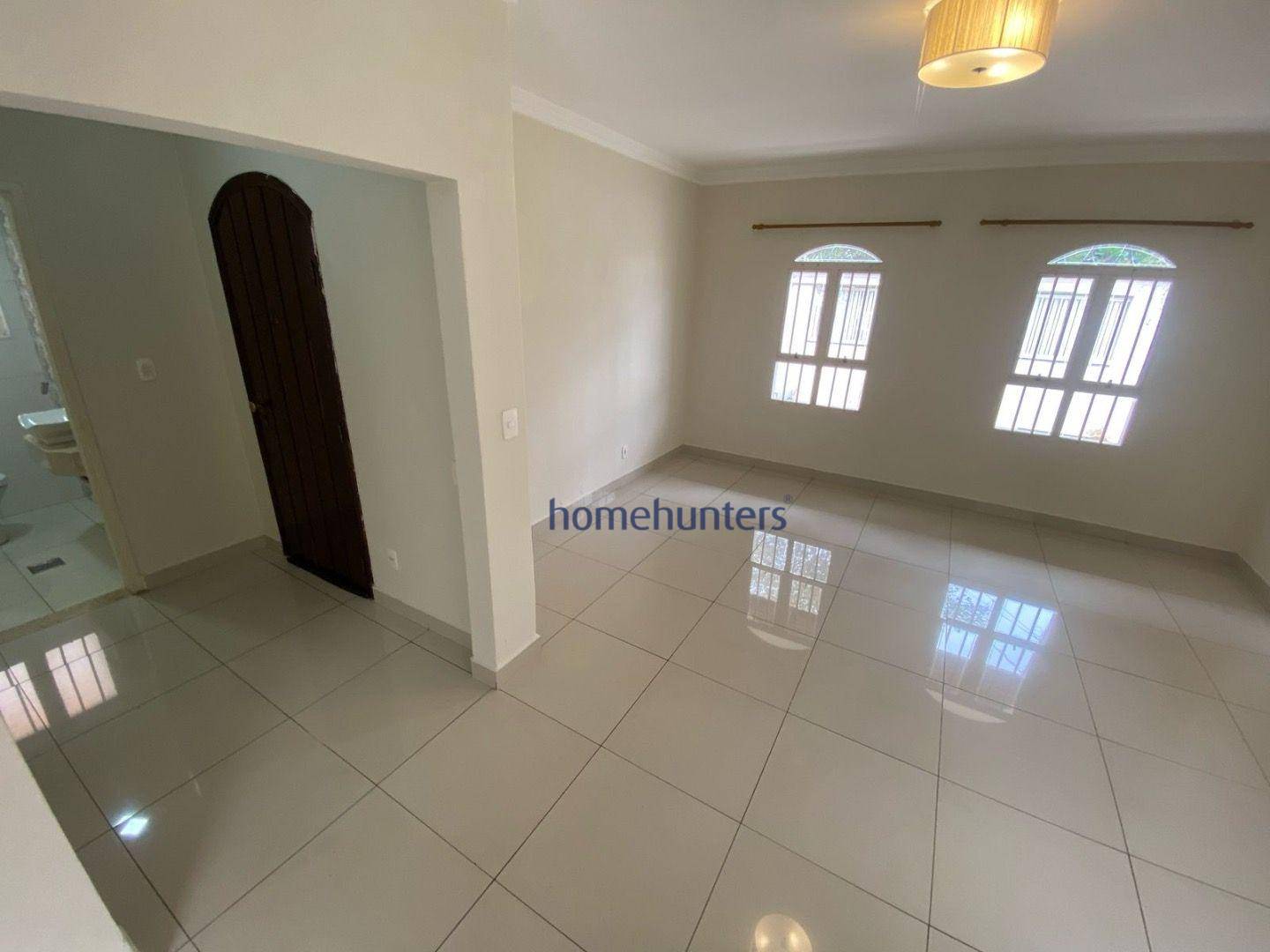 Casa à venda e aluguel com 3 quartos, 165m² - Foto 11