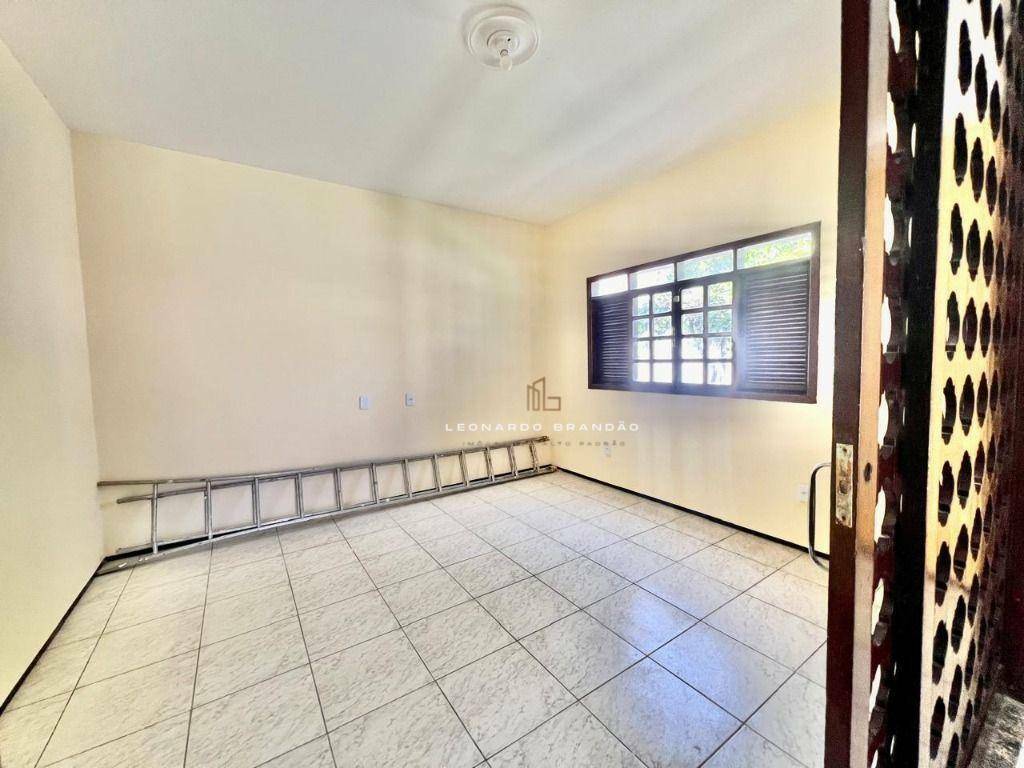 Casa à venda com 9 quartos, 521m² - Foto 12
