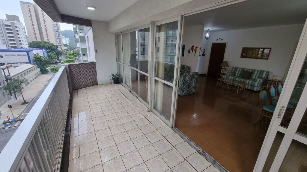 Apartamento à venda com 3 quartos, 176m² - Foto 3