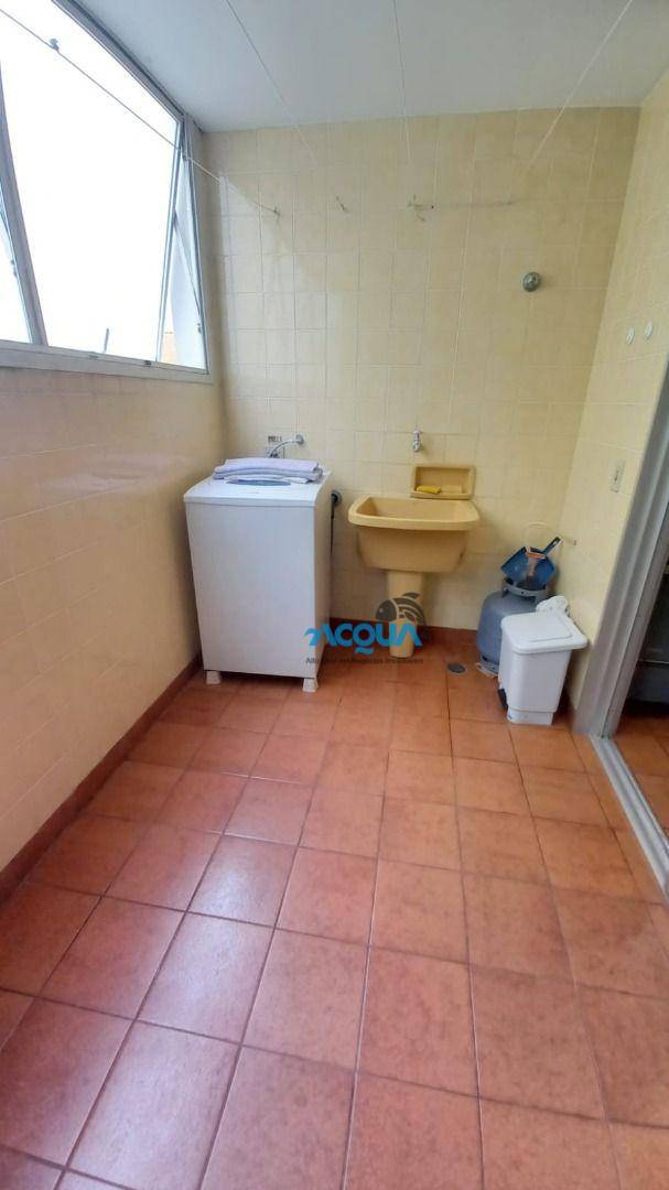 Apartamento à venda com 3 quartos, 130m² - Foto 11