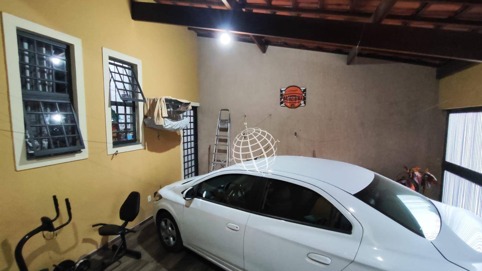 Casa à venda com 2 quartos, 140m² - Foto 3