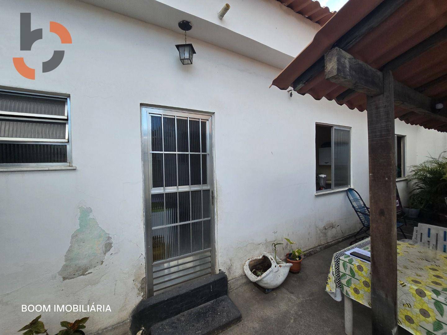 Casa à venda com 1 quarto, 30m² - Foto 1