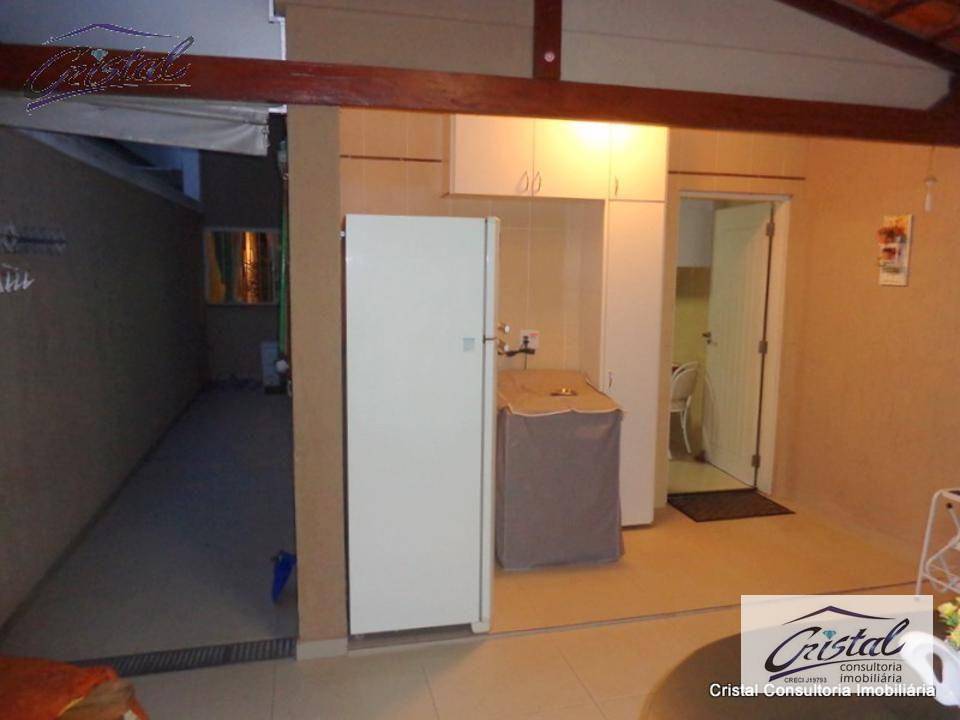 Casa à venda com 3 quartos, 130m² - Foto 14