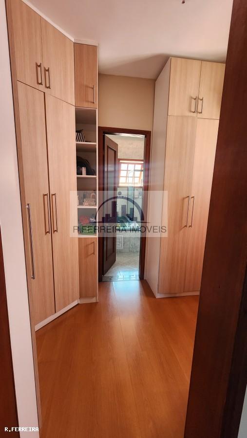 Casa de Condomínio para alugar com 4 quartos, 180m² - Foto 16